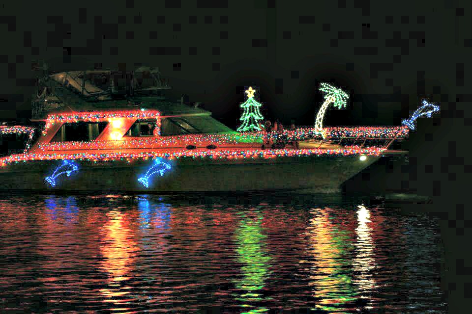 Gulf Coast Boat Parades Light Up Local Waters